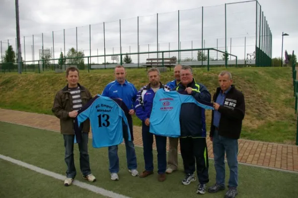 Trikotübergabe an 2. Mannschaft